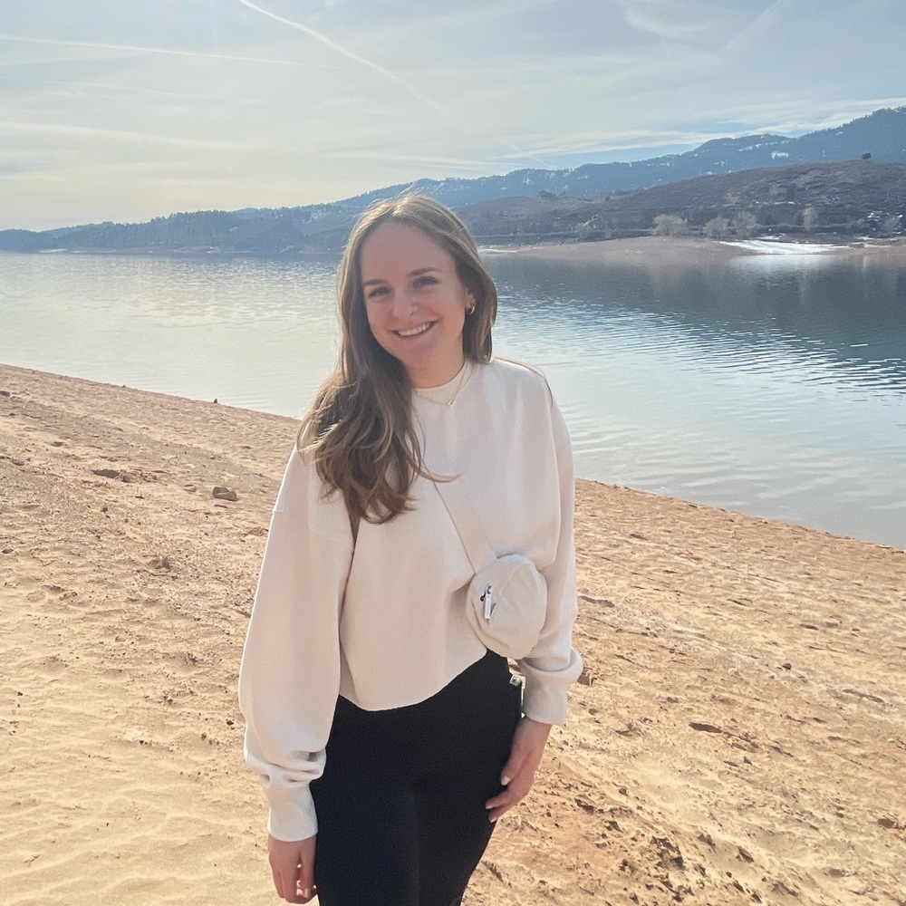 Meet your Posher, Emily